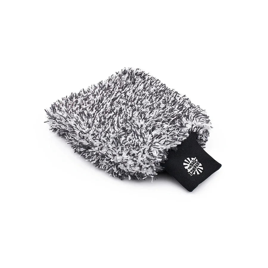 THE CYCLONE ULTRA WASH MITT - 8"X9" BLACK - 70% Polyester / 30% Polyamide - Interior Liner: 70% Polyester / 30% Polyamide "Gauntlet" Microfiber (Patented)