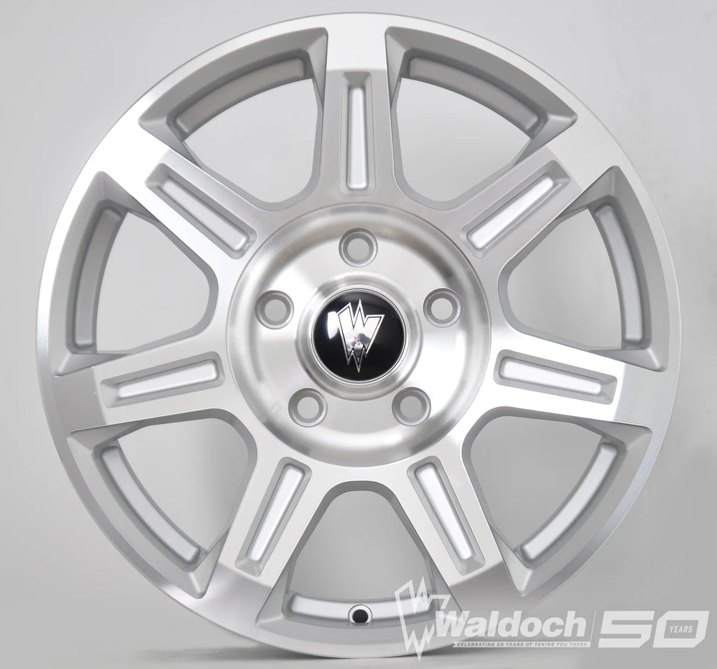 FLUX 17 X 6.5 MACHINE SILVER - 42 OFFSET 5X130  84.1CB