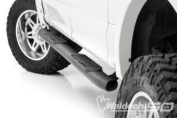 Oval Nerf Step | Crew Cab | Black | Ford F-150/Lightning/F-250/F-350/Raptor (15-25)