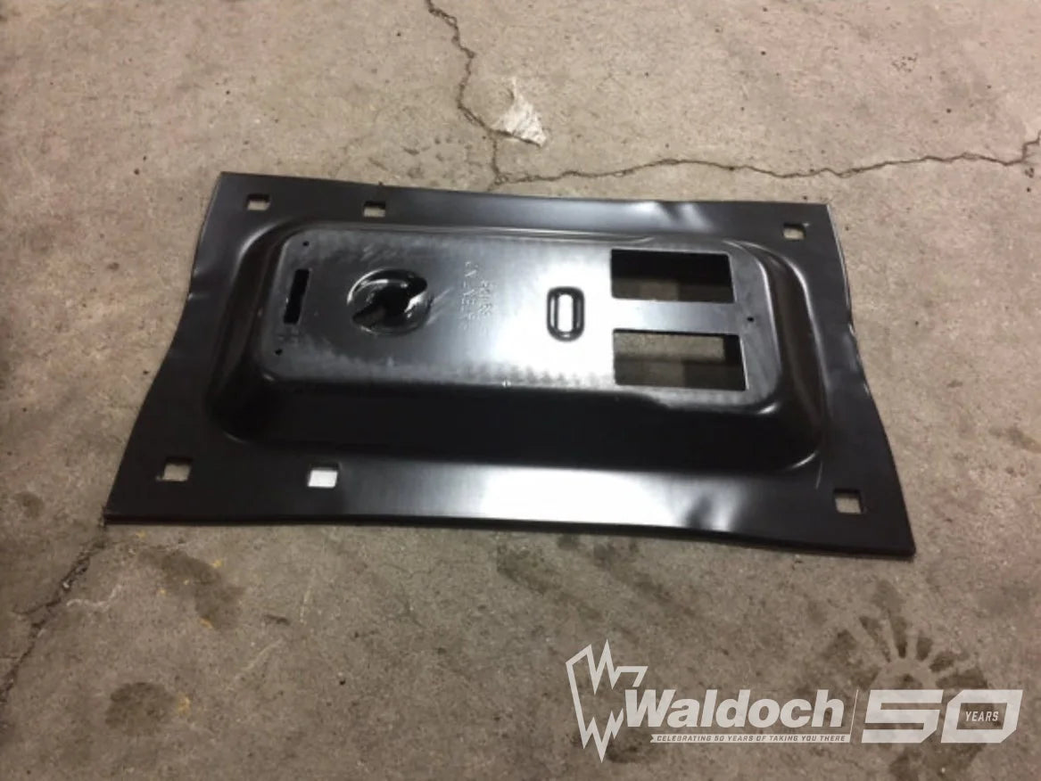 LOWER PLATE FOR QUICK RELEASE PEDISTAL