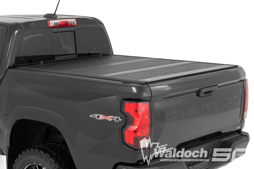 Hard Low Profile Bed Cover | 5' Bed | Chevy/GMC Canyon/Colorado (15-25)