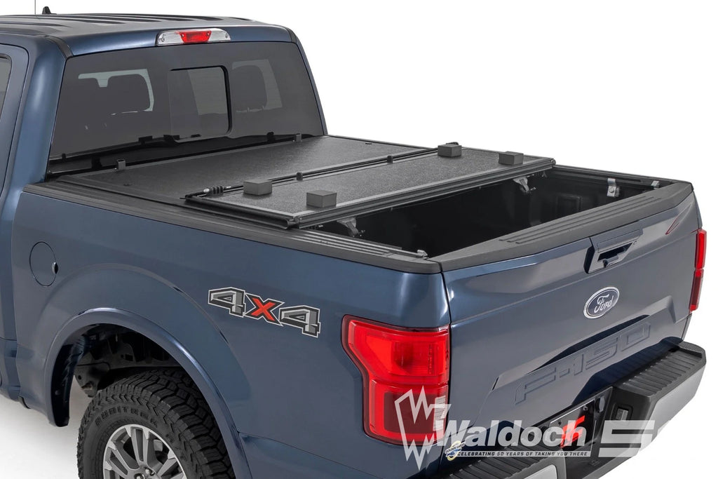 Hard Low Profile Bed Cover | 5'7" Bed | Ford F-150 (15-20)/Raptor (17-20)