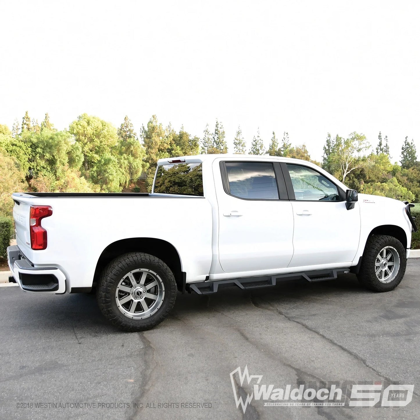 HDX Drop Wheel-to-Wheel Nerf Step Bars-Silverado/Sierra 1500 Crew Cab 2019-2024 (5.5' Bed) (Excl. 2019 Silverado LD/Sierra 1500 Limited)