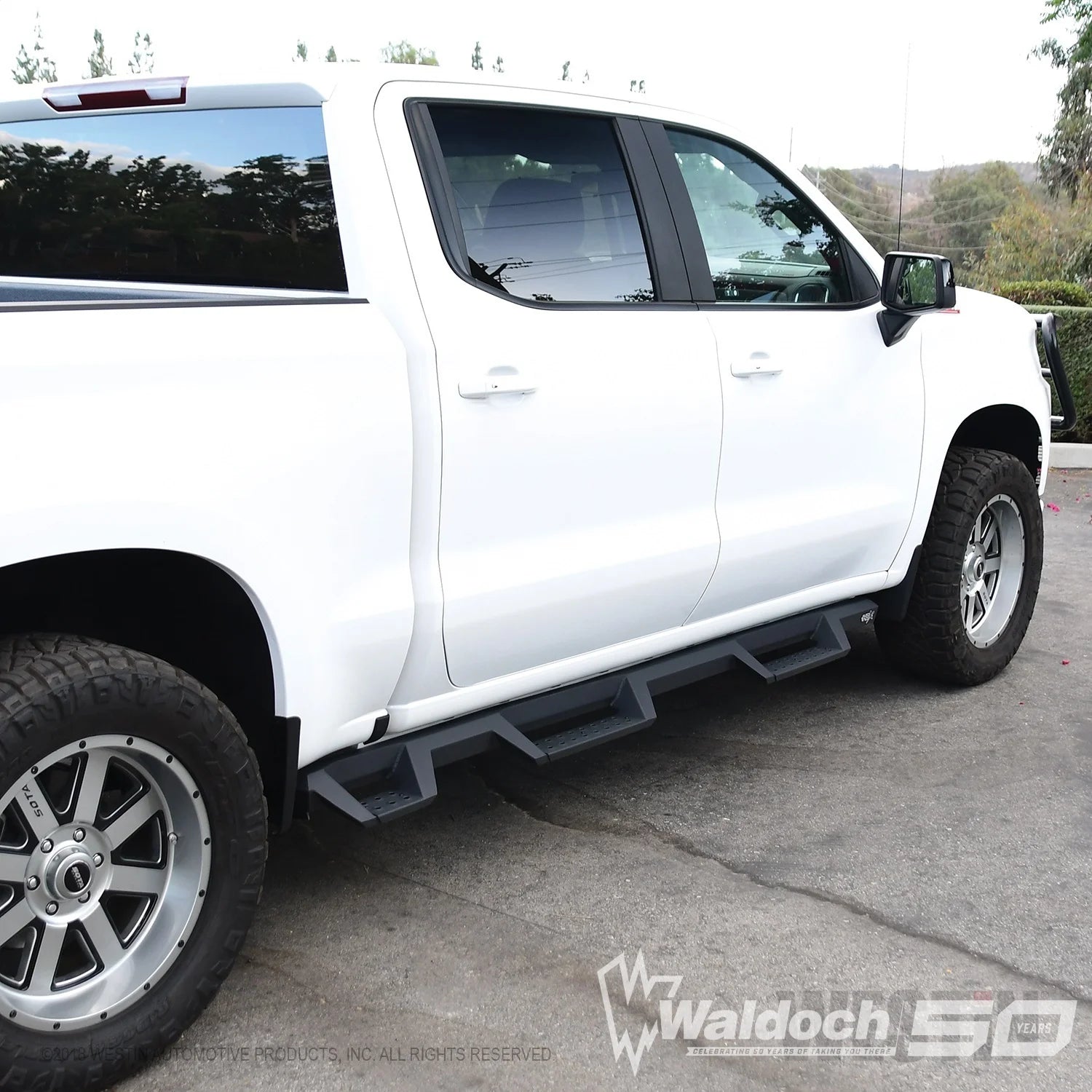 HDX Drop Wheel-to-Wheel Nerf Step Bars-Silverado/Sierra 1500 Crew Cab 2019-2024 (5.5' Bed) (Excl. 2019 Silverado LD/Sierra 1500 Limited)