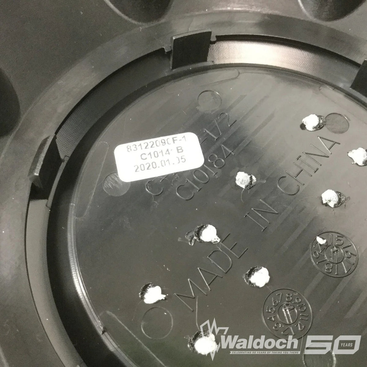 ION WHEEL CENTER CAP - BLACK WITH ION CHROME LOGO