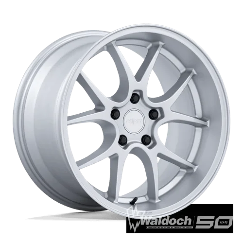LTN-J 18X10.5 5X4.5 72 +22 M-SLV