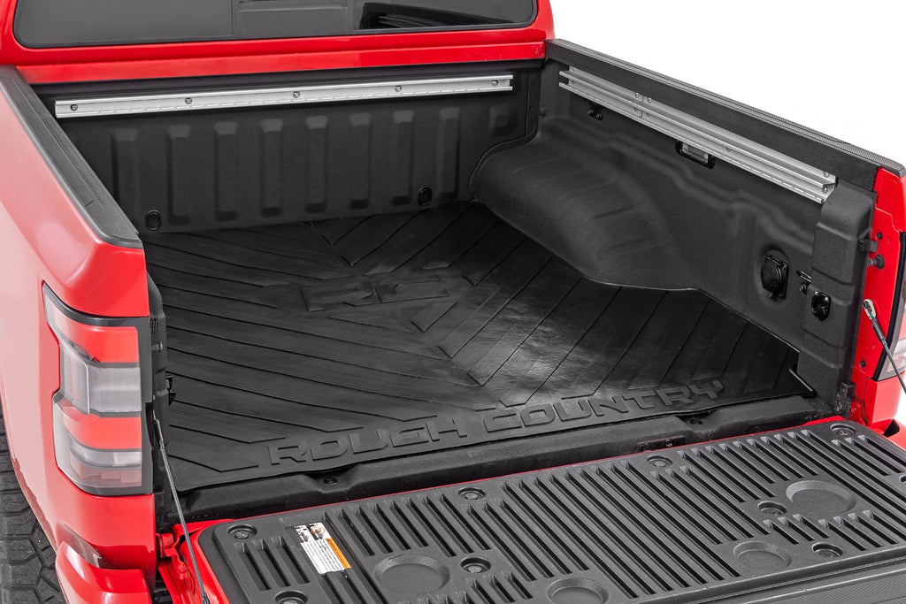 Bed Mat | 5' Bed | RC Logo | Nissan Frontier 2WD/4WD (2005-2025)