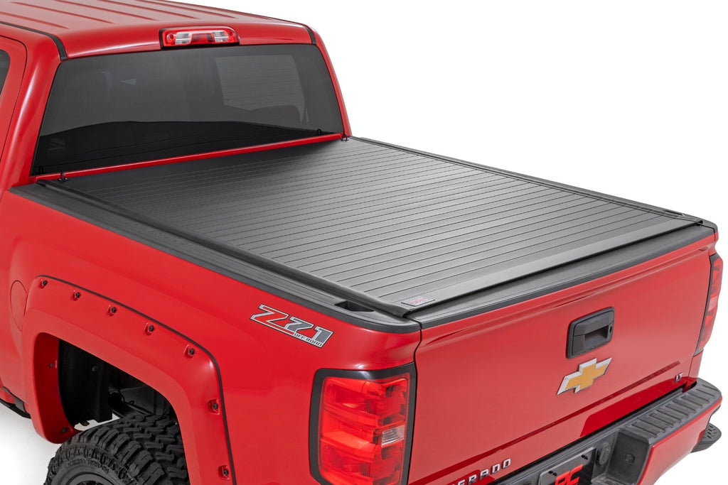 Hard Roll Up Bed Cover | 5'9" Bed | Chevy/GMC 1500 (14-18 & Classic)