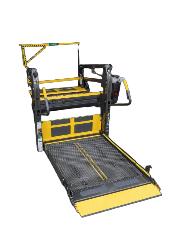 BRAUN CENTURY 1000 LBS LIFT: 34X51 PLATFORM